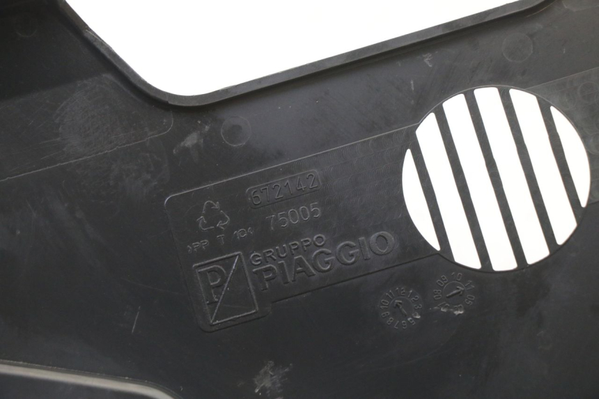 photo de JUNÇÃO CARENAGEM DIANTEIRA INFERIOR PIAGGIO MP3 HPE 310 (2024 - 2025) - Vista geral