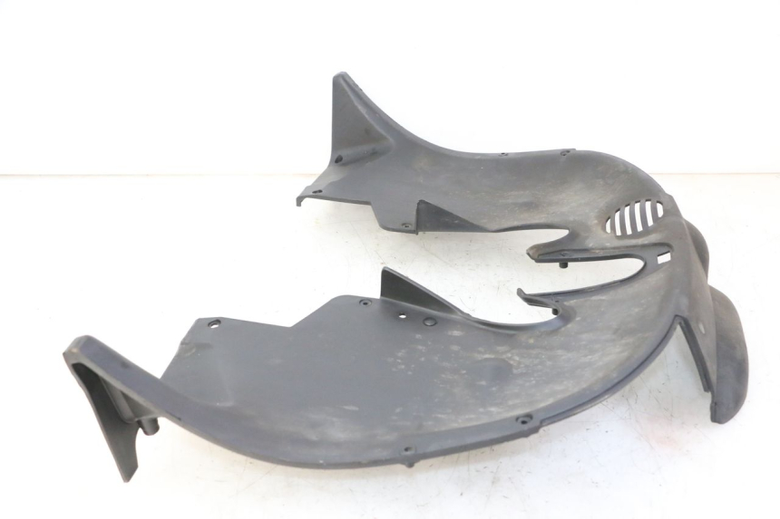 photo de JUNÇÃO DO CARENAGEM DIANTEIRO INFERIOR PIAGGIO MP3 LT 300 (2010 - 2016) - Ampliação técnica