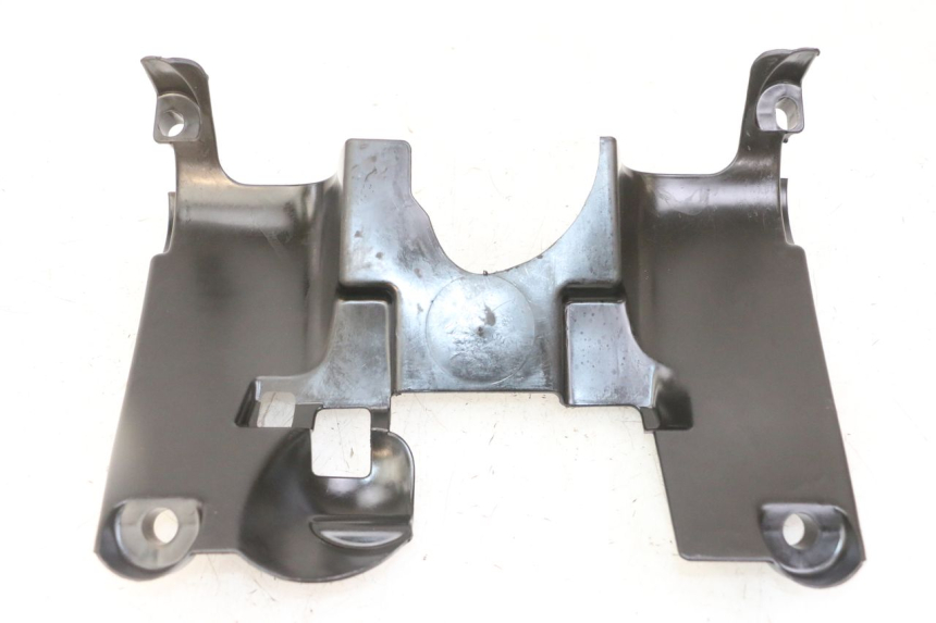 photo de JUNÇÃO CARENAGEM DIANTEIRA INFERIOR PEUGEOT SPEEDFIGHT 2 LC 50 (2000 - 2009) - Detalhe da peça