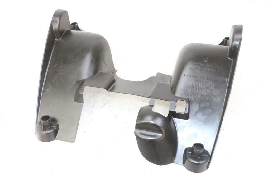 photo de JUNÇÃO CARENAGEM DIANTEIRA INFERIOR PEUGEOT SPEEDFIGHT 2 LC 50 (2000 - 2009) - Zoom do estado de desgaste