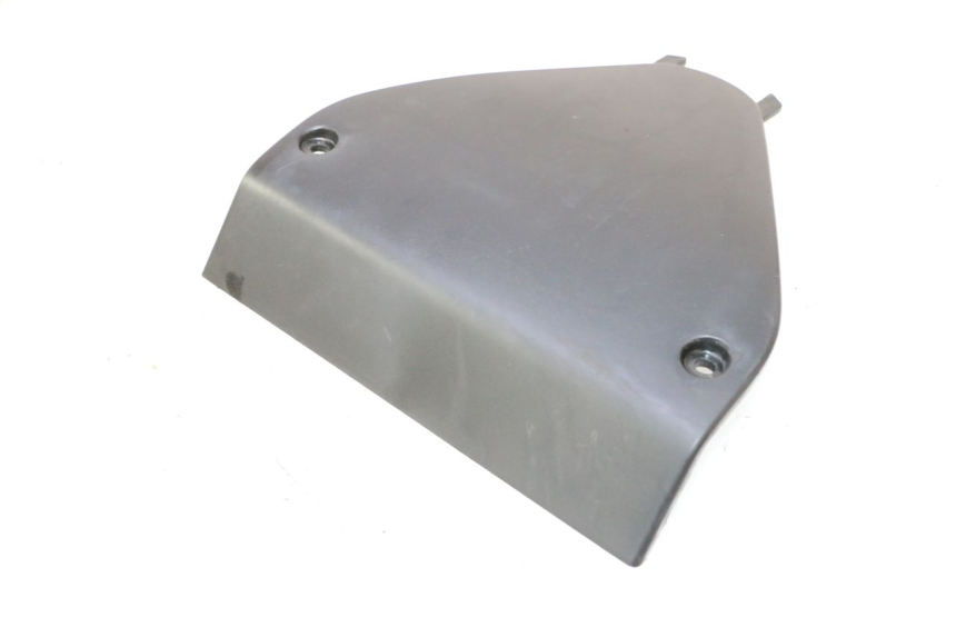 photo de JUNÇÃO INFERIOR DA CARENAGEM DIANTEIRA HONDA ST PAN EUROPEAN 1100 (1990 - 2002) - Outro ângulo de visão