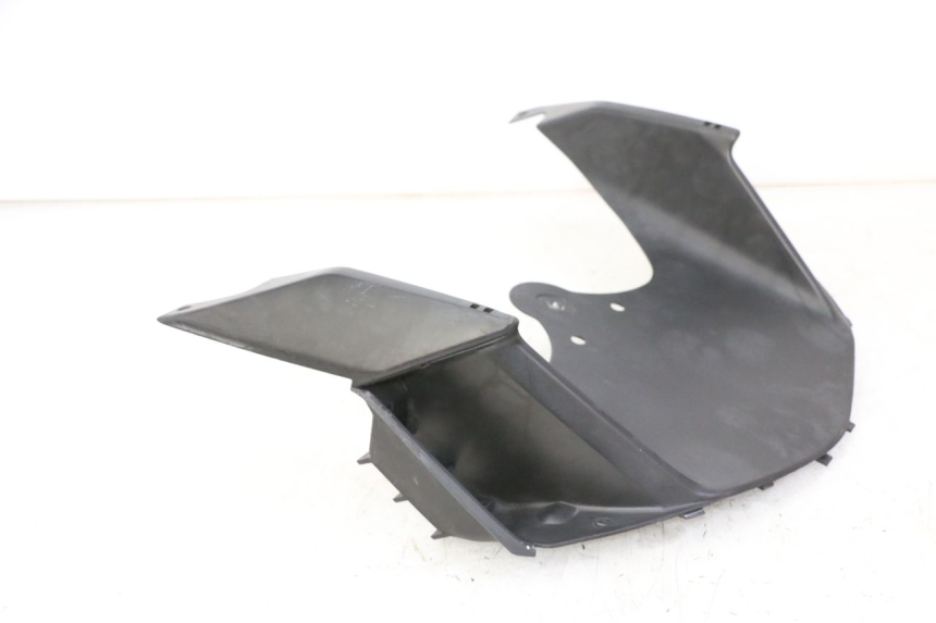 photo de JUNÇÃO CARENAGEM DIANTEIRA INFERIOR SUZUKI SV S 650 (2003 - 2009) - Detalhe da peça