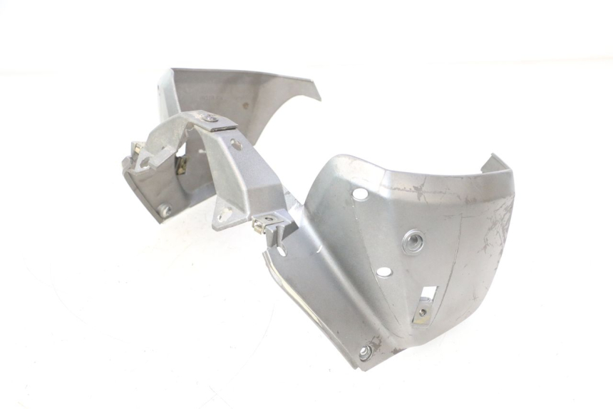 photo de JUNÇÃO CARENAGEM DIANTEIRA INFERIOR PEUGEOT TREKKER 50 (1995 - 2004) - Estado da superfície