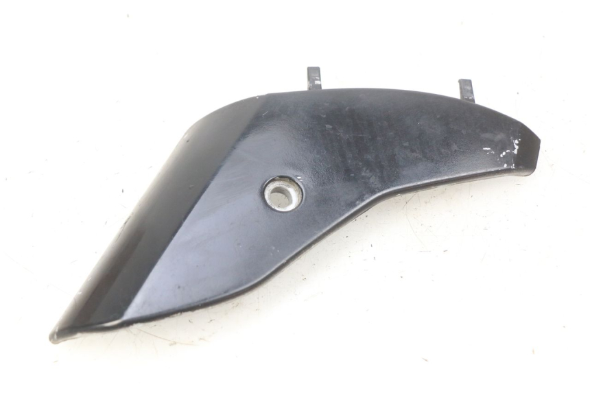 photo de JUNÇÃO CARENAGEM DIANTEIRA INFERIOR PIAGGIO VESPA LX 125 (2005 - 2010) - Vista principal
