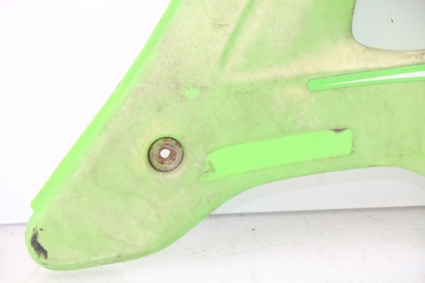 photo de JUNÇÃO DO CARENAGEM DIANTEIRO KAWASAKI KX 250 (1994 - 1998) - Detalhes característicos