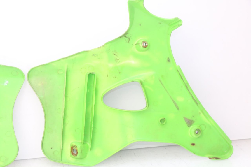 photo de JUNÇÃO DO CARENAGEM DIANTEIRO KAWASAKI KX 250 (1994 - 1998) - Outro ângulo de visão