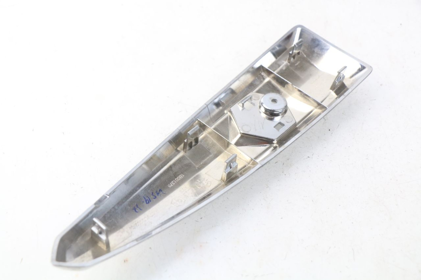 photo de JUNÇÃO DO CARENAGEM DIANTEIRO PIAGGIO LIBERTY IGET 4T 50 (2015 - 2020) - Pontos de fixação