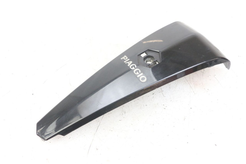 photo de JUNÇÃO DO CARENAGEM DIANTEIRO PIAGGIO LIBERTY 125 (2009 - 2013) - Ampliação técnica