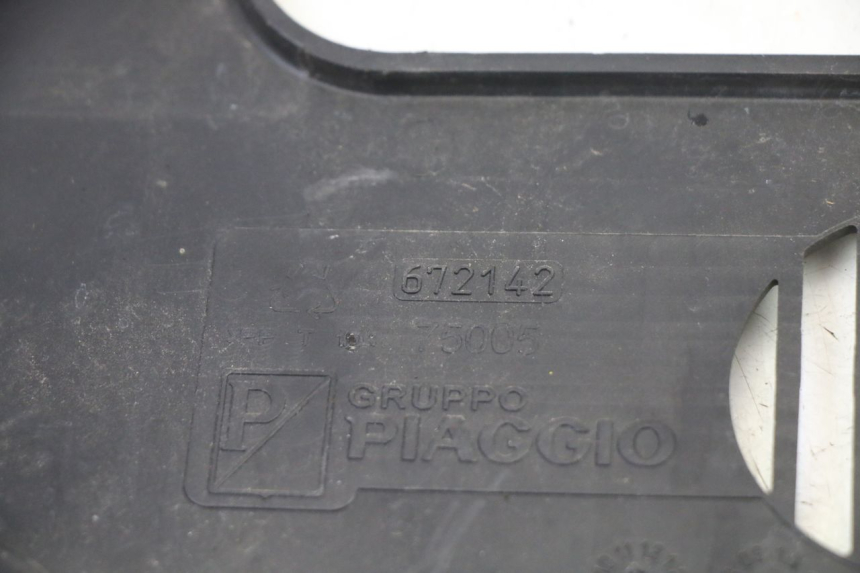 photo de JUNÇÃO DO CARENAGEM DIANTEIRO PIAGGIO MP3 500 (2014 - 2017) - Ampliação técnica