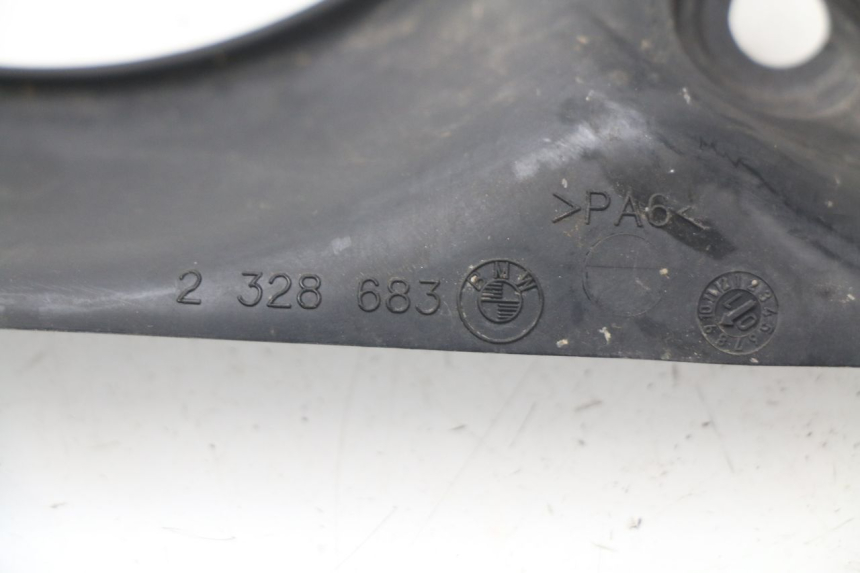 photo de JUNÇÃO DO CARENAGEM DIANTEIRO BMW R GS 1150 (1999 - 2004) - Detalhe da peça