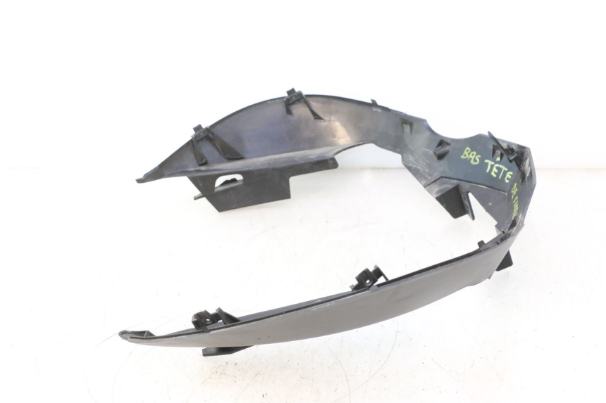 photo de JUNÇÃO DA CARROÇARIA DIANTEIRA CAN-AM SPYDER RS 1000 (2008 - 2012) - Zoom do estado de desgaste