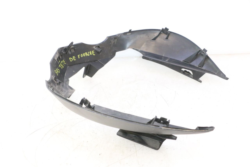 photo de JUNÇÃO DA CARROÇARIA DIANTEIRA CAN-AM SPYDER RS 1000 (2008 - 2012) - Outro ângulo de visão