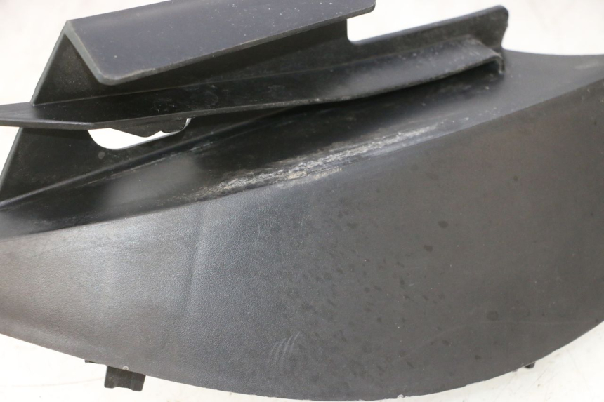 photo de JUNÇÃO DA CARROÇARIA DIANTEIRA CAN-AM SPYDER RS 1000 (2008 - 2012) - Estado da superfície