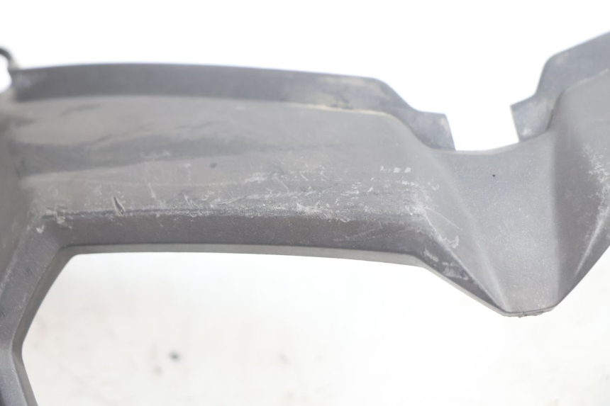 photo de JUNÇÃO DO CARENAGEM DIANTEIRO APRILIA SR 2T 50 (2012 - 2017) - Zoom do estado de desgaste
