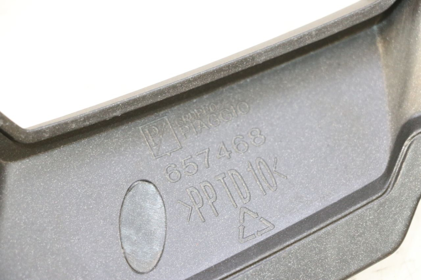 photo de JUNÇÃO DO CARENAGEM DIANTEIRO APRILIA SR MOTARD 50 (2012 - 2018) - Pontos de fixação