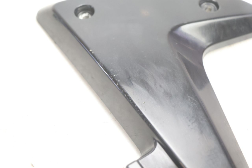 photo de JUNÇÃO DA CARROÇARIA DIANTEIRA PEUGEOT STREETZONE NAKED 2T 50 (2014 - 2018) - Outro ângulo de visão