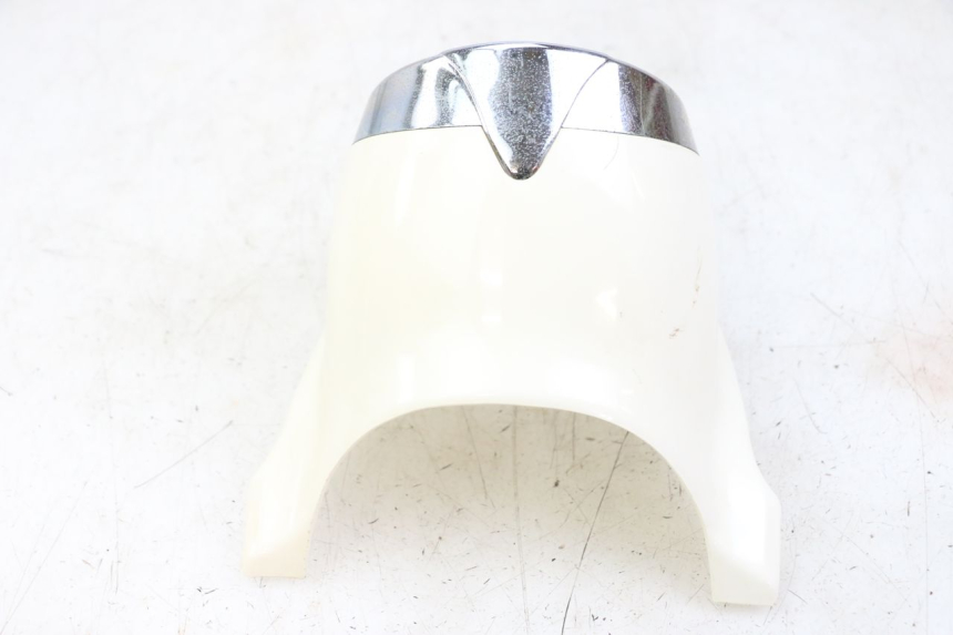 photo de JUNÇÃO DO PARA-LAMA DIANTEIRO SUPERIOR EUROCKA RETRO 50 (2007 - 2014) - Pontos de fixação