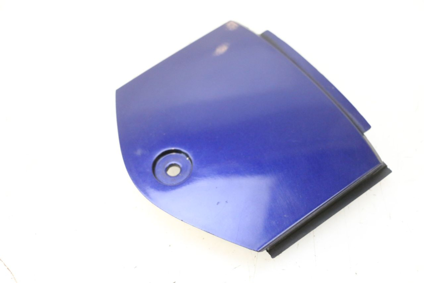 photo de JUNÇÃO DA CARROÇARIA DIANTEIRA SUPERIOR YAMAHA FJR 1300 (2001 - 2005) - Zoom do estado de desgaste