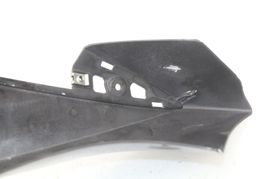 photo de JUNÇÃO DO CARENAGEM DIANTEIRO SUPERIOR SUZUKI GSX-R GSXR 750 (2011 - 2016) - Ampliação técnica