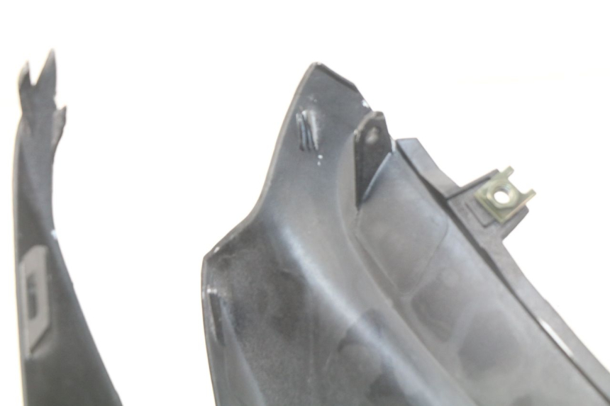 photo de JUNÇÃO DO CARENAGEM DIANTEIRO SUPERIOR SUZUKI GSX-R GSXR 750 (2011 - 2016) - Vista geral