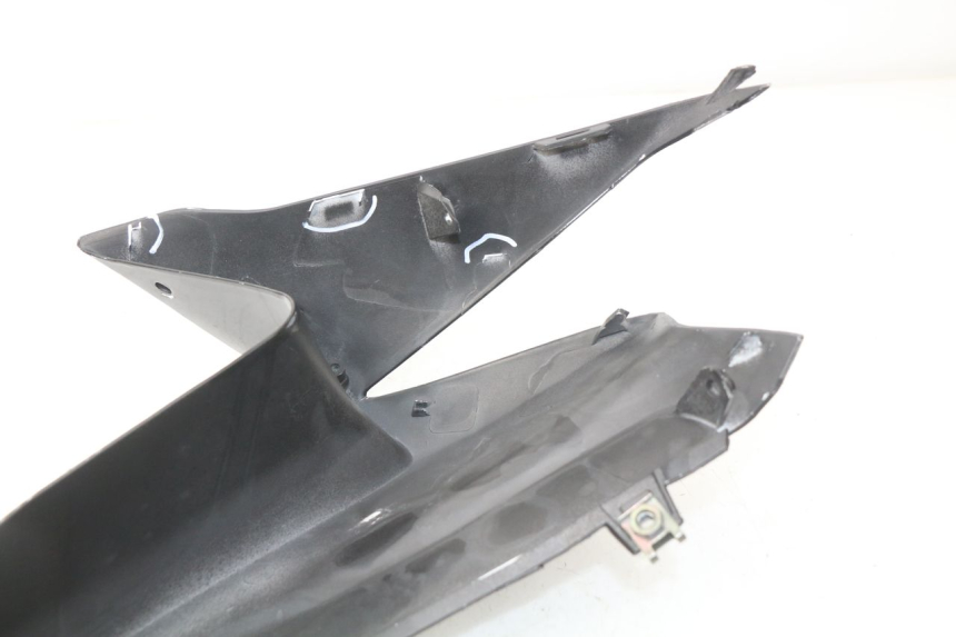 photo de JUNÇÃO DO CARENAGEM DIANTEIRO SUPERIOR SUZUKI GSX-R GSXR 750 (2011 - 2016) - Pontos de fixação