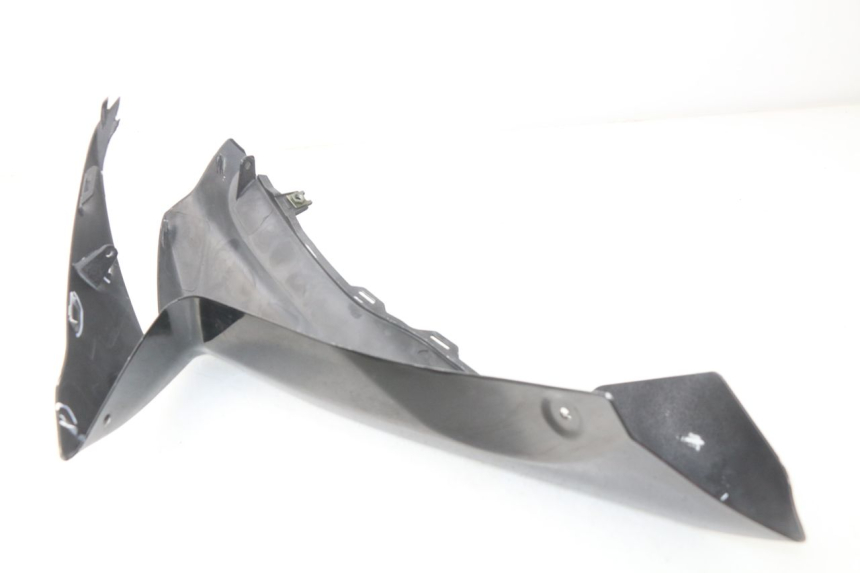 photo de JUNÇÃO DO CARENAGEM DIANTEIRO SUPERIOR SUZUKI GSX-R GSXR 750 (2011 - 2016) - Marcações e referências