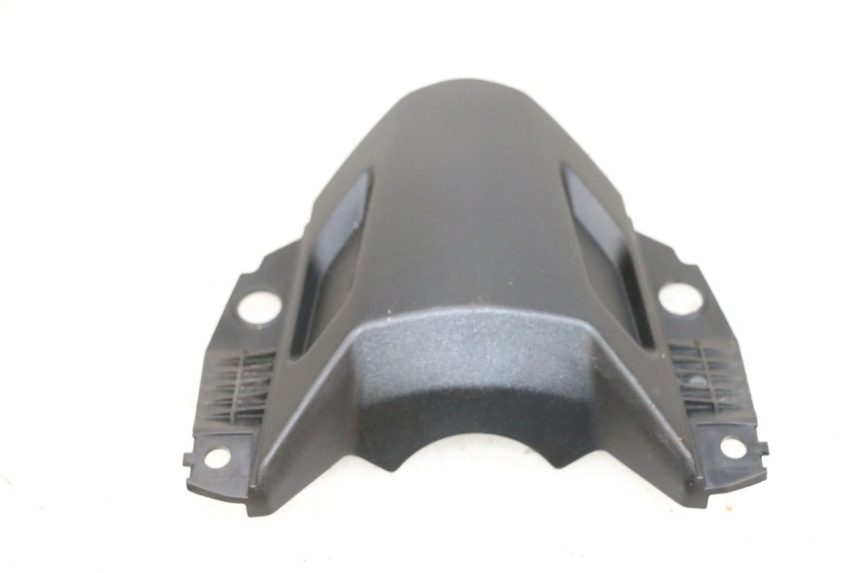 photo de JUNÇÃO DO PARA-LAMA DIANTEIRO SUPERIOR YAMAHA MT-07 MT07 ABS 700 (2018 - 2020) - Zoom do estado de desgaste