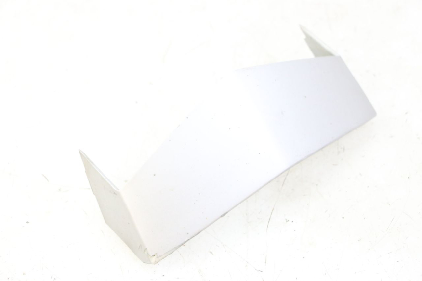 photo de JUNÇÃO DO CARENAGEM DIANTEIRO SUPERIOR PEUGEOT VIVACITY 125 (2010 - 2017) - Ampliação técnica