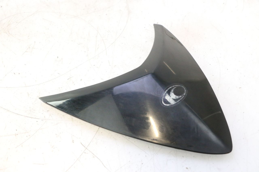 photo de JUNÇÃO DA CARROÇARIA DIANTEIRA SUPERIOR KYMCO SUPER 8 2T 50 (2007 - 2013) - Detalhe da peça