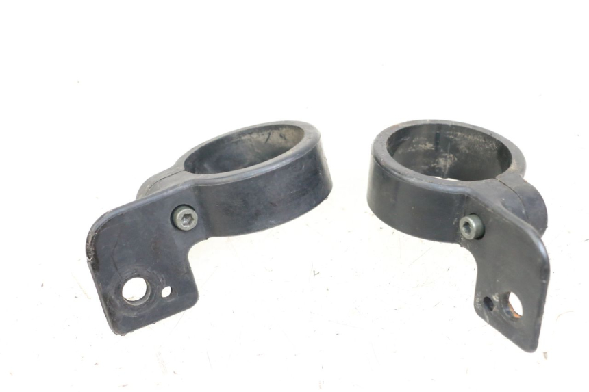 photo de JUNÇÃO DO CARENAGEM DIANTEIRO SUPERIOR KEEWAY TX 50 (2008 - 2015) - Detalhe da peça