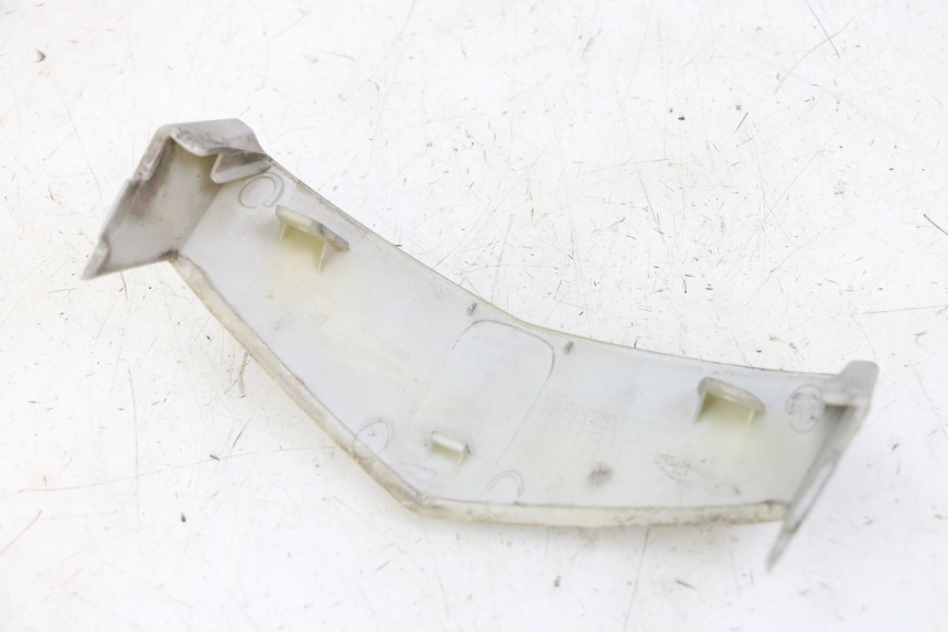 photo de JUNÇÃO DO CARENAGEM DIANTEIRO SUPERIOR PEUGEOT VIVACITY NEW 2T 50 (2008 - 2017) - Ampliação técnica