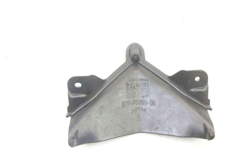 photo de JUNÇÃO DO CARENAGEM DIANTEIRO SUPERIOR YAMAHA X-MAX XMAX 125 (2010 - 2013) - Outro ângulo de visão