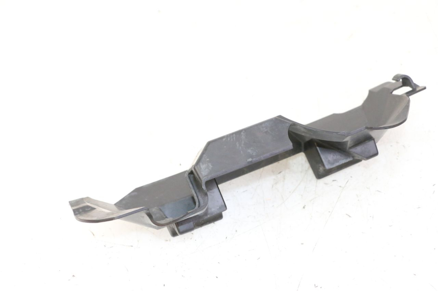 photo de JUNÇÃO DO CARENAGEM DIANTEIRO SUZUKI SV S 650 (2003 - 2009) - Zoom do estado de desgaste