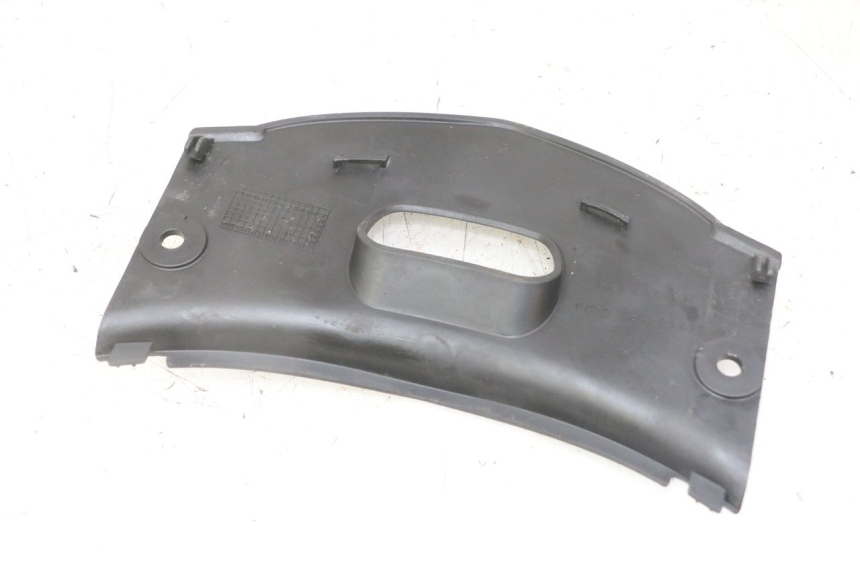 photo de JUNÇÃO DO CARENAGEM DIANTEIRO HONDA XLV VARADERO 125 (2000 - 2006) - Detalhe da peça