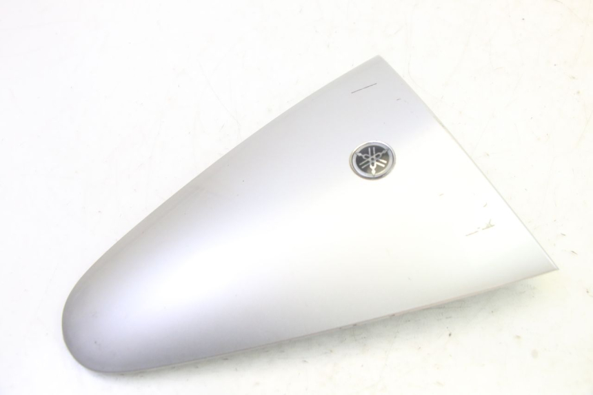 photo de JUNÇÃO DO CARENAGEM DIANTEIRO YAMAHA YP MAJESTY 125 (2002 - 2006) - Zoom do estado de desgaste