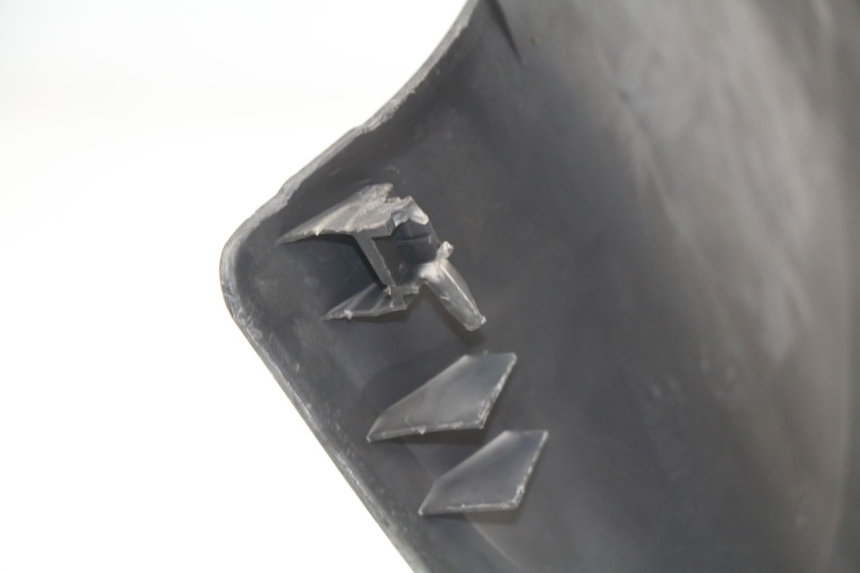 photo de JUNÇÃO DO DESCANSO DE PÉ SUZUKI BURGMAN 650 (2002 - 2004) - Zoom do estado de desgaste