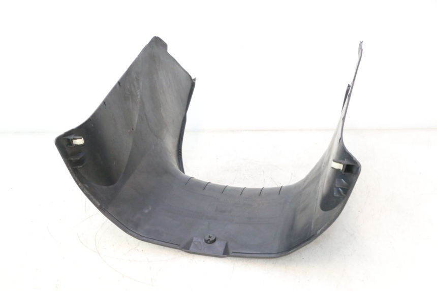 photo de JUNÇÃO DO APOIO PARA OS PÉS SUZUKI BURGMAN EXECUTIVE ABS 650 (2006 - 2012) - Zoom do estado de desgaste