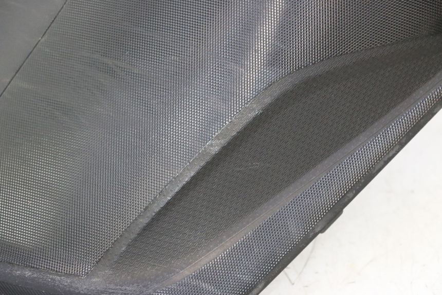 photo de JUNÇÃO DO DESCANSO DE PÉ BMW C SPORT 650 (2015 - 2021) - Marcações e referências
