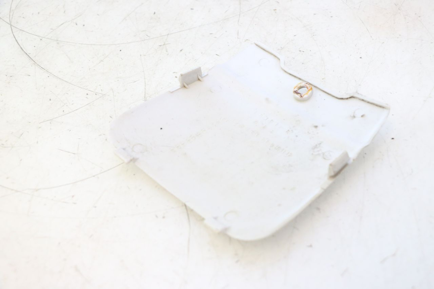 photo de JUNÇÃO DO APOIO PARA OS PÉS TGB CITY RS 50 (2011 - 2016) - Detalhe da peça