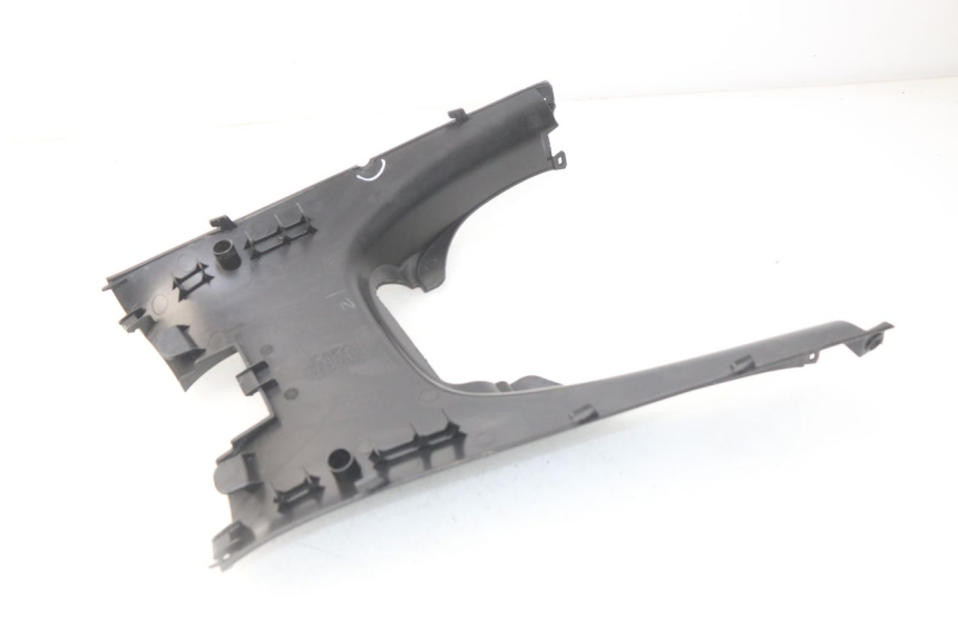 photo de JUNÇÃO DO DESCANSO DE PÉ KYMCO DINK STREET 125 (2009 - 2014) - Pontos de fixação