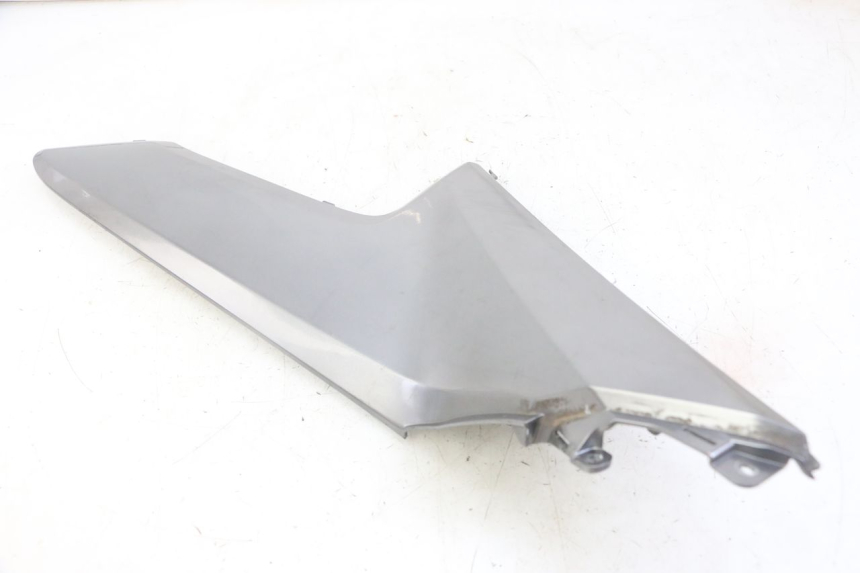 photo de JUNÇÃO DO DESCANSO DE PÉ DIREITO HONDA FORZA ABS 300 (2013 - 2017) - Vista geral