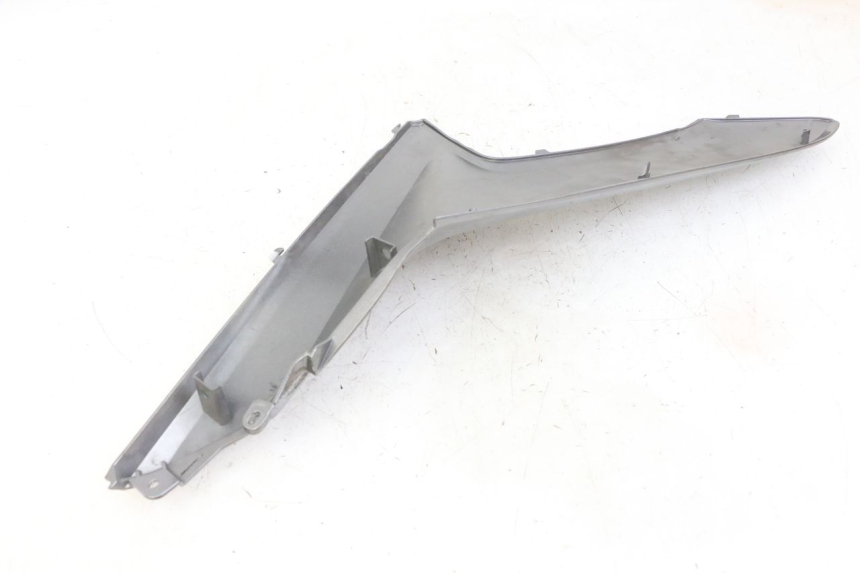 photo de JUNÇÃO DO DESCANSO DE PÉ DIREITO HONDA FORZA ABS 300 (2013 - 2017) - Peça verificada