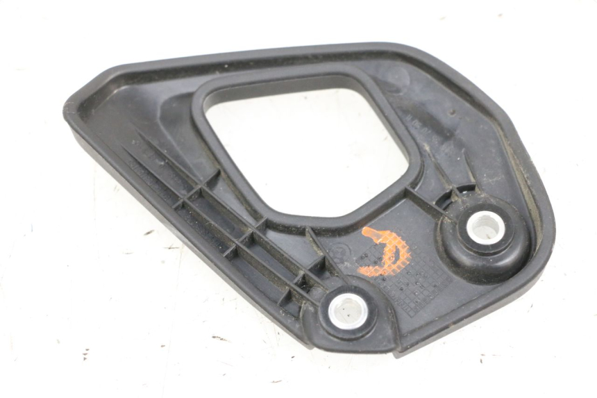 photo de JUNÇÃO DO DESCANSO DE PÉ DIREITO BMW R GS 1250 (2021 - 2024) - Zoom do estado de desgaste