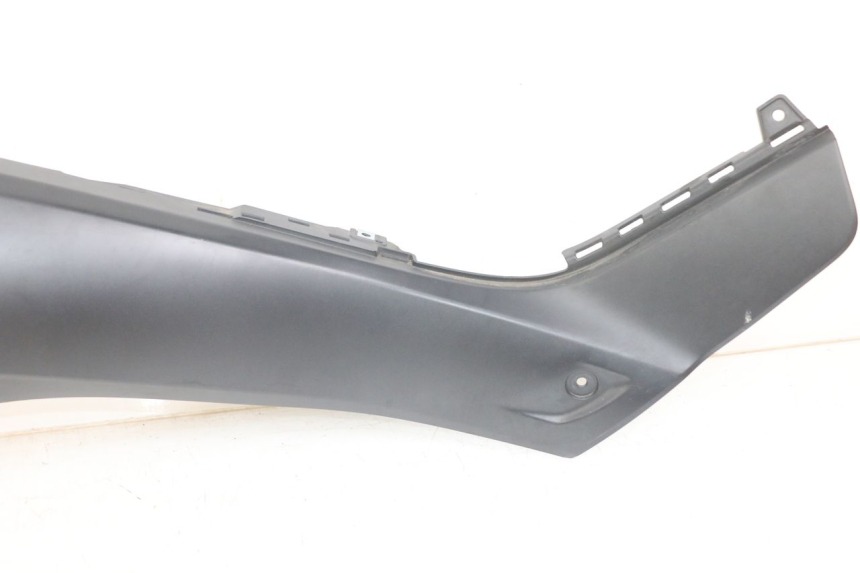 photo de JUNÇÃO DO DESCANSO DE PÉ DIREITO YAMAHA XMAX X-MAX ABS 125 (2017 - 2020) - Peça verificada