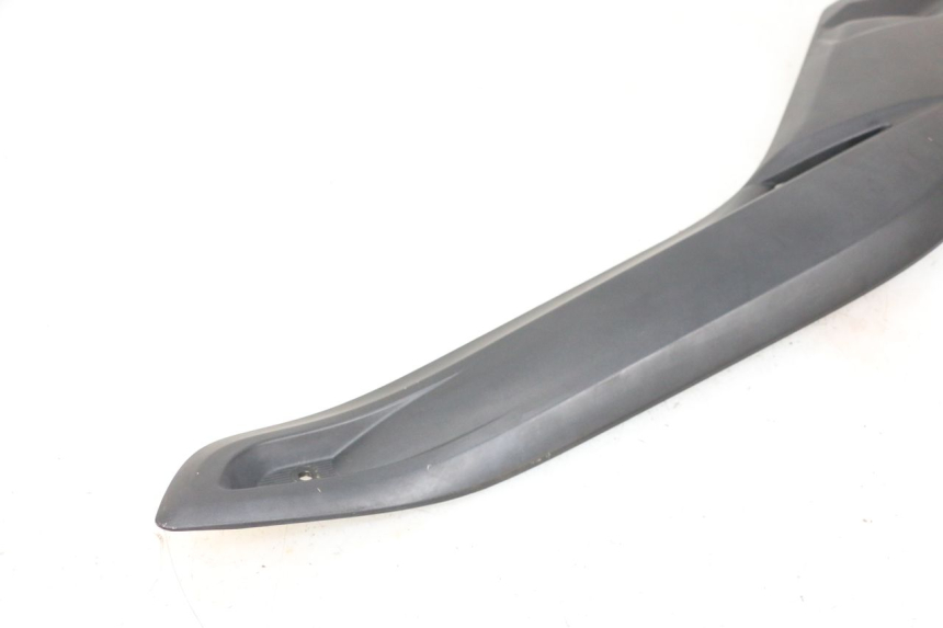 photo de JUNÇÃO DO DESCANSO DE PÉ DIREITO YAMAHA X-MAX XMAX 125 (2010 - 2013) - Estado da superfície