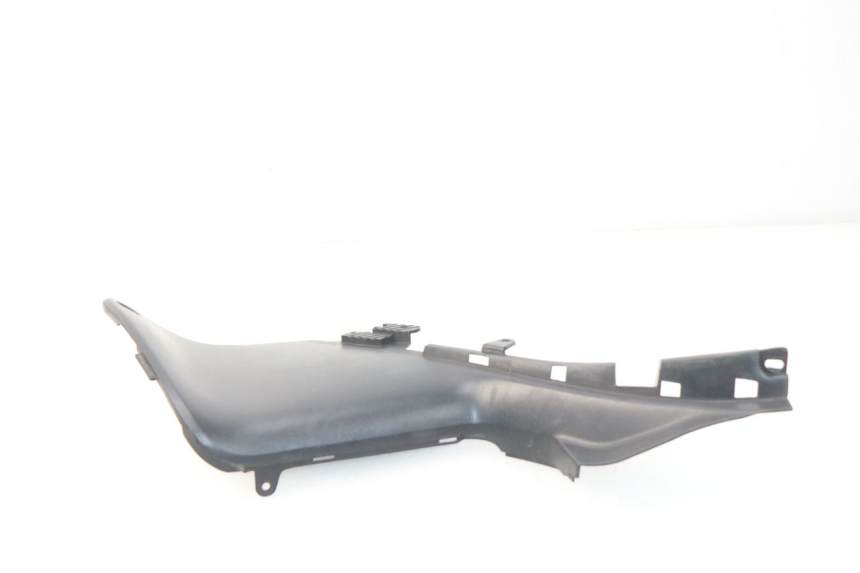 photo de JUNÇÃO DO DESCANSO DE PÉ DIREITO YAMAHA XP T-MAX TMAX ABS 500 (2004 - 2007) - Ampliação técnica