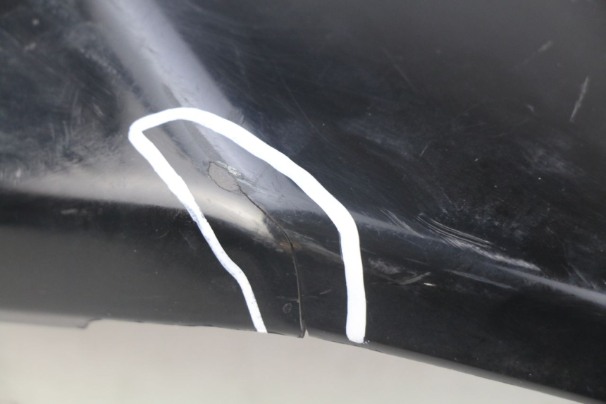 photo de JUNÇÃO DO DESCANSO DE PÉ DIREITO YAMAHA XP T-MAX TMAX ABS 530 (2012 - 2015) - Estado da superfície