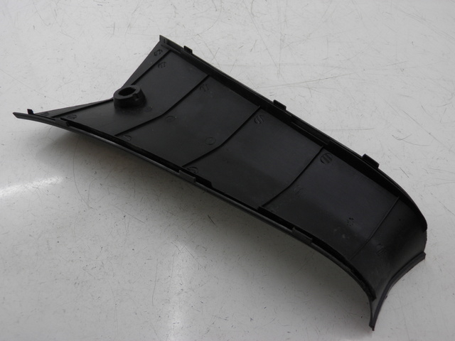 photo de JUNÇÃO DO APOIO PARA OS PÉS EUROCKA MATADOR 4T 50 (2010 - 2016) - Detalhe da peça