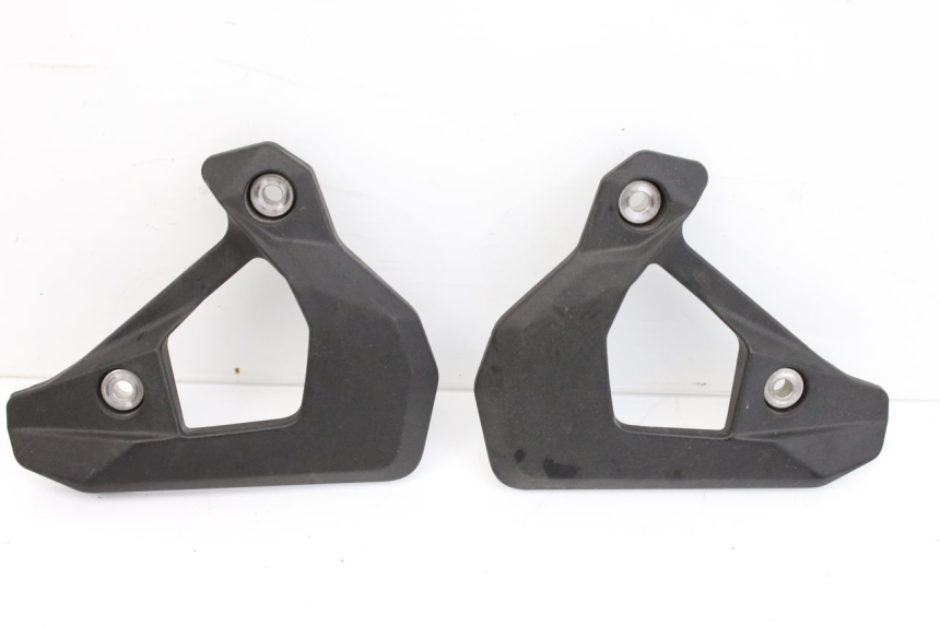 photo de JUNÇÃO DO APOIO PARA OS PÉS BMW F GS K81 850 (2018 - 2023) - Outro ângulo de visão