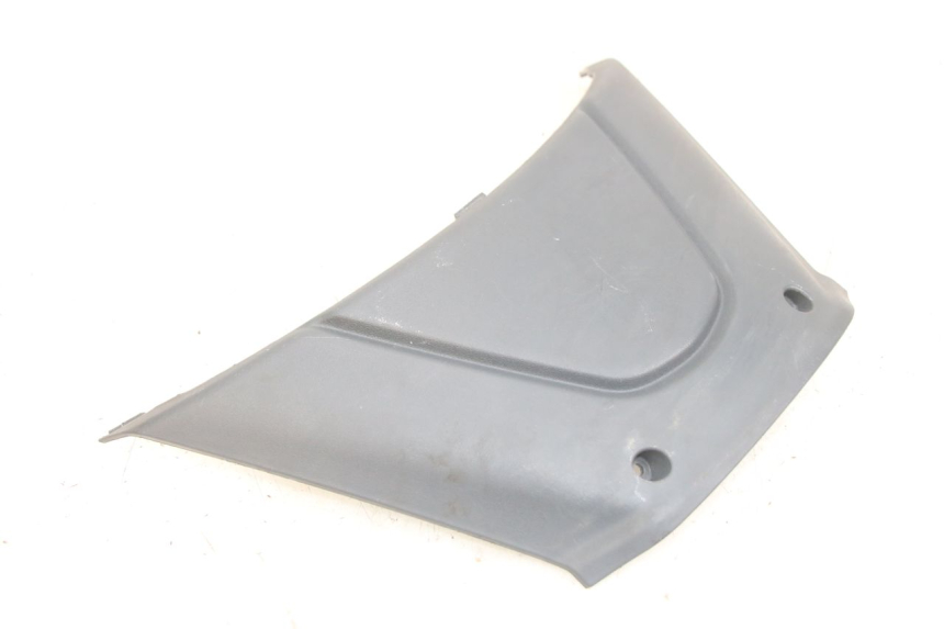 photo de JUNÇÃO DO DESCANSO DE PÉ PIAGGIO FLY 125 (2005 - 2012) - Zoom do estado de desgaste